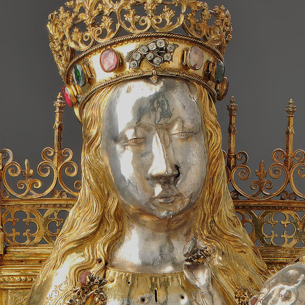 Die sog. Hofslegers-Madonna zeigt den Höhepunkt spätmittelalterlicher Goldschmiedekunst in Osnabrück