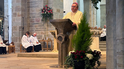 : Bischof em. Franz-Josef Bode bei der Predigt im Abschiedsgottesdienst 