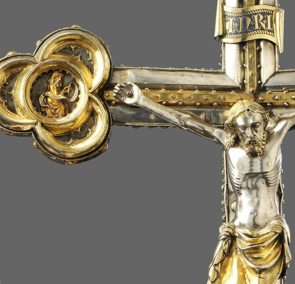 Mit ausgestreckten Gliedmaßen hängt Christus an einem sogenannten Astkreuz, die im westfälischen Raum besonders beliebt waren.